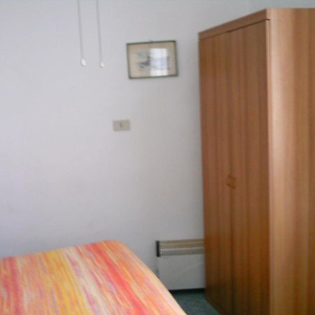 Albergo Cavour Self Check-In Livorno Pokoj fotografie