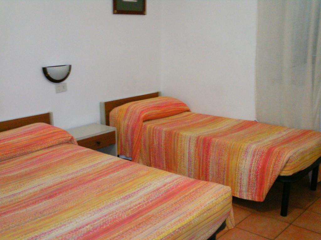 Albergo Cavour Self Check-In Livorno Pokoj fotografie