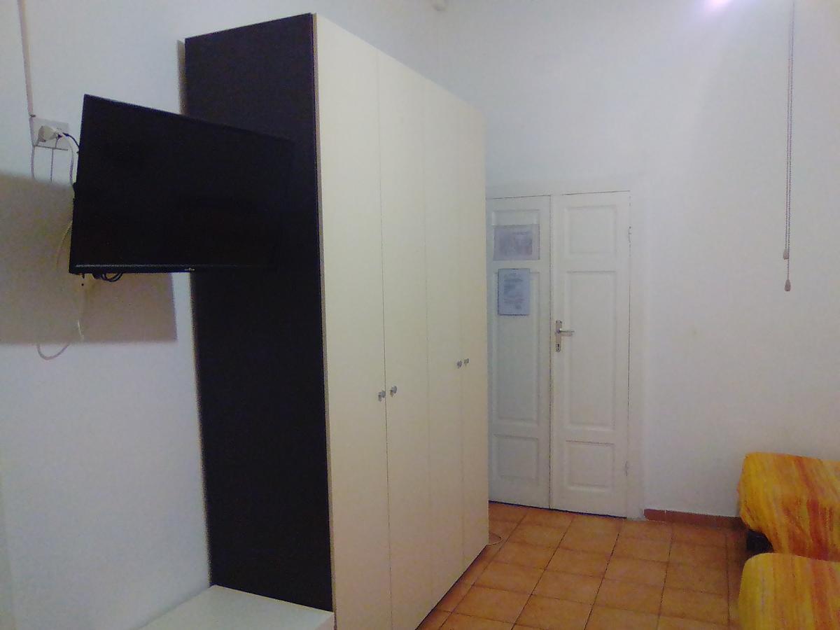 Albergo Cavour Self Check-In Livorno Exteriér fotografie